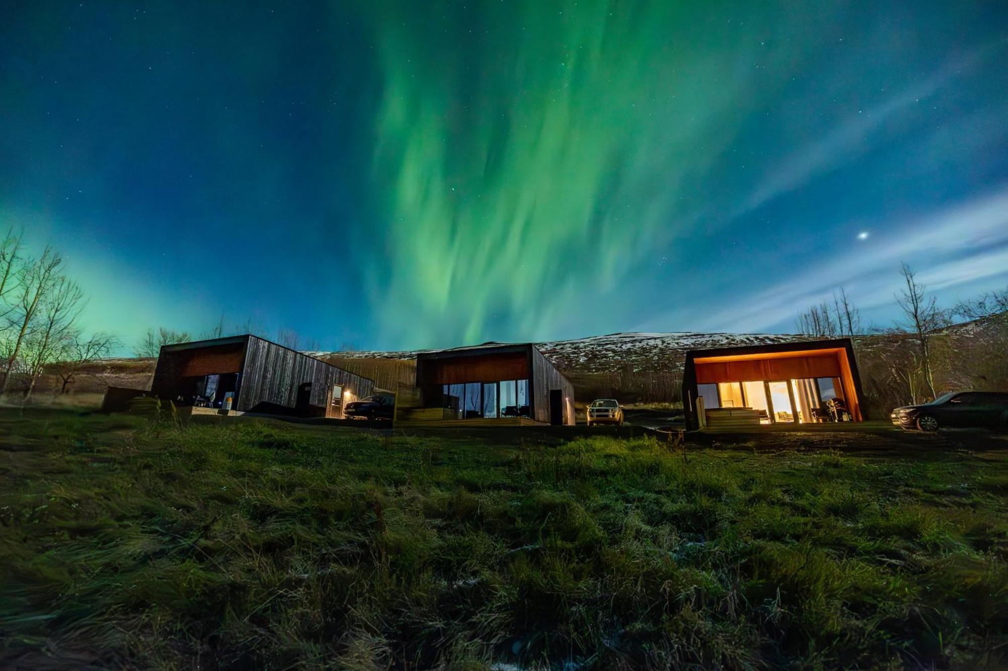 North Mountain View Suites Акурейри Екстериор снимка